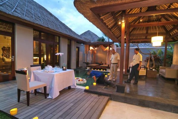 Jeffrey Wibisono V. @namakubrandku
Hospitality Consultant Indonesia in Bali -  Telu Learning Consulting – Commercial Writer - Copywriter - Jasa Konsultan Hotel
